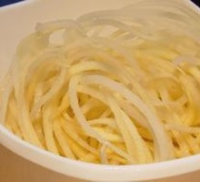 Noodles with Potato Shreds