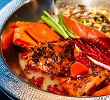 Red and White鸳鸯 Pot