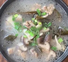 Chicken and Mushroom Noodle Stew