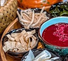 Spicy Blood Duck Hot Pot