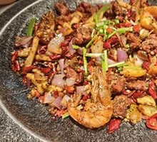 Spicy Stir-Fried Spare Ribs and Shrimp