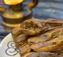 Duck Head and Brain Delicacy