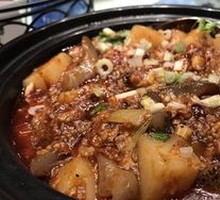 Cold Bean Jelly Braised Sea Cucumber
