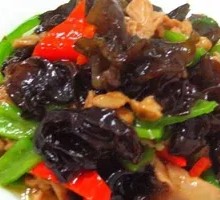 Wood Ear Mushroom and Pork Slices