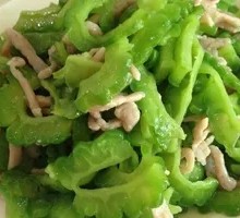 Bitter Melon with Shredded Pork