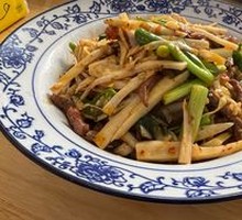 Bamboo Shoots Stir-Fried with Beef