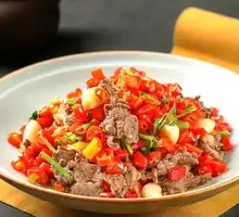 Stir-Fried Beef with Yellow Onion