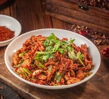 Sichuan-Style Spicy Dry-Mixed Duck Intestines