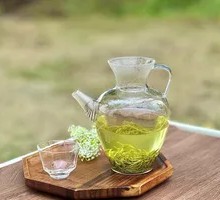 Early Spring Handcrafted Snow芽