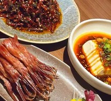 Sauce-Braised Duck Tongues