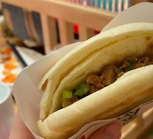 Crispy Pastry Meat Sandwich
