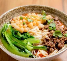 Spicy Broad Noodles with Pea Paste
