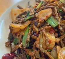 Dry Broad Bean and Pork Belly Rice