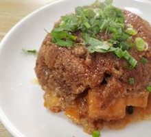 Steamed Pork with Rice Flour