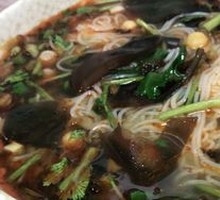 Spicy Bamboo Shoot Noodles