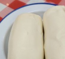 Long Steamed Bun