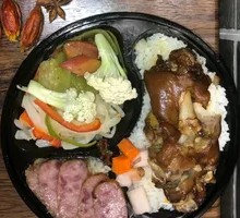 Pig's Hoof with Crispy Bone Sausage
