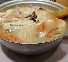 Tomato Shrimp Dumpling Noodles