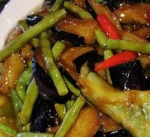 Eggplant and Green Bean Stir-fry