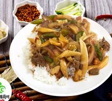 Stir-Fried Mushroom and Meat over Rice