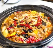 Beef Tripe and Connective Tissue Hot Pot