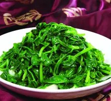 Garlic Mashed Pea Shoots