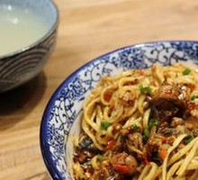 Zigong Ginger Duck Noodles
