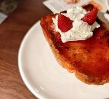 Strawberry Cream Toast