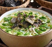 Black Chicken Soup Noodles
