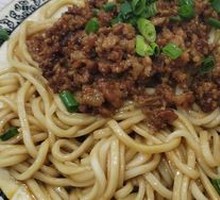 Beijing-style Soy Sauce Noodles