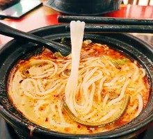 Sandy Pot Sausage Rice Noodles