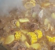 Stewed Chicken in Iron Pot