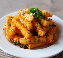 Crispy Potato with Spicy Sauce