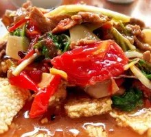 Fried Rice Noodles with Pork