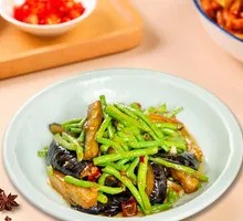 Eggplant and Green Bean Stir-fry