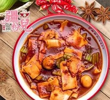 Sauce-Flavored Wide Noodles Stir-Fry