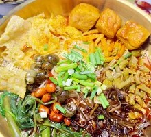 Fermented Rice Noodles with Tofu Puffs