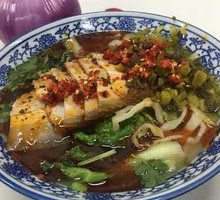Sour Cabbage Braised Pork Noodles