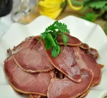 Spicy Oil Pig Tongue