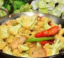 Spicy Stir-Fried Organic Cauliflower
