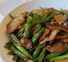 Spicy Stir-Fried Pork with Chili
