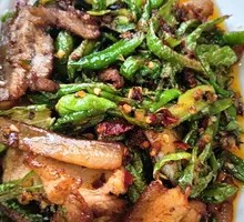 Sichuan-style Pork with Green Peppers