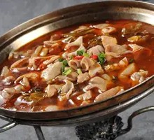 Golden Soup with Sour Cabbage and Pork Intestines