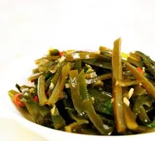 Cold-dressed kelp