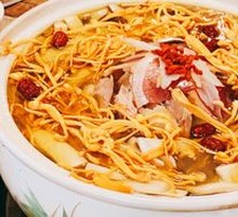 Hearty Tianma Ham Chicken Stew