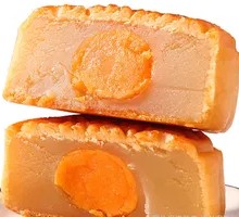 Salted Egg Yolk Mooncake