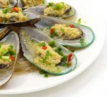 Garlic Steamed Oysters