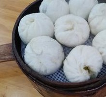 Saucy Pork Steamed Buns