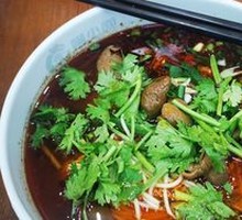 Stewed Intestine Noodles