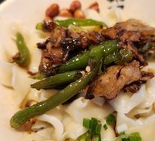 Salted Vegetable Sliced Pork Noodles
